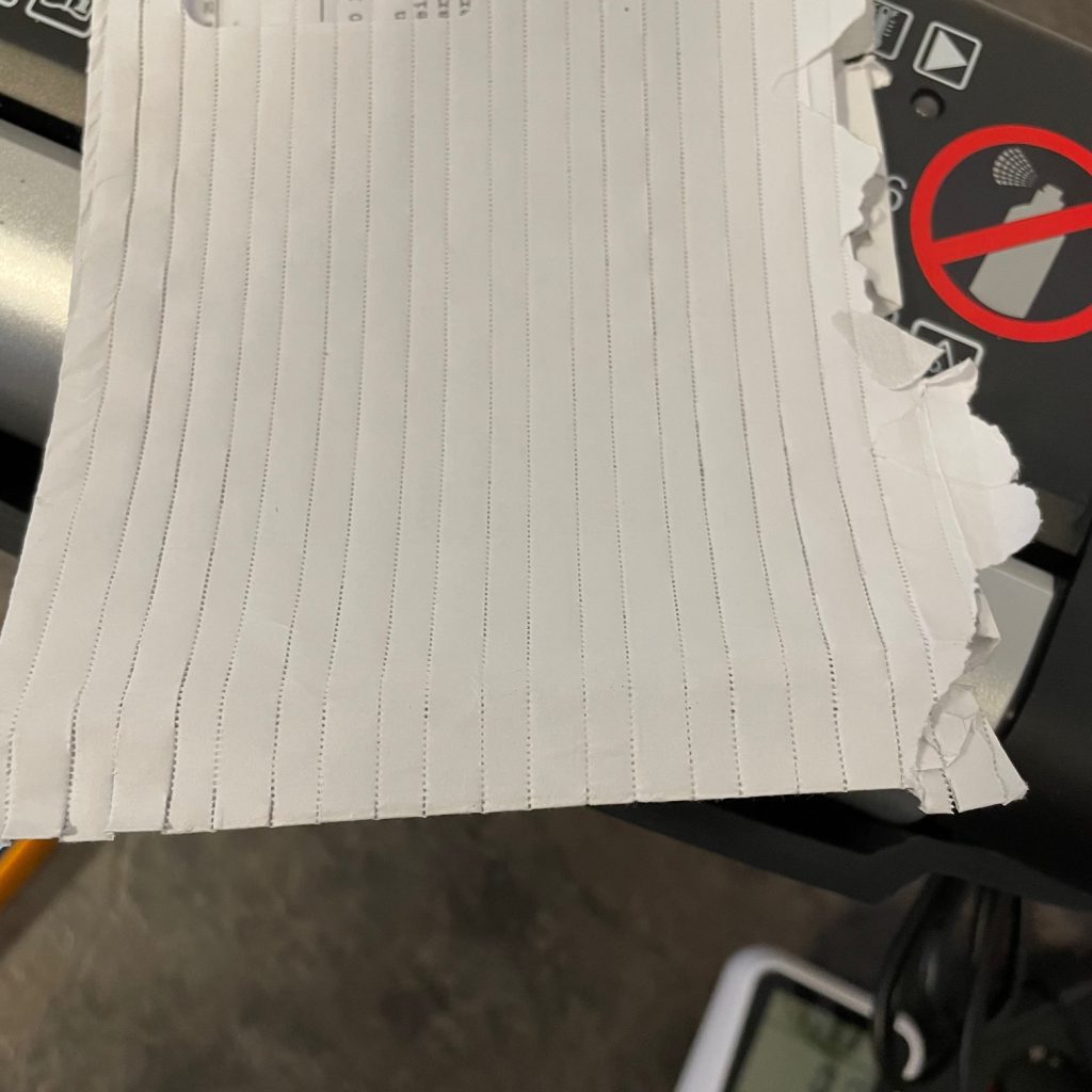 Rexel Momentum S206 Aktenvernichter Papier nach Überladung