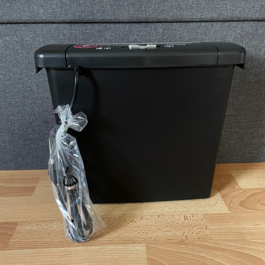 Rexel Momentum S206 Aktenvernichter von hinten