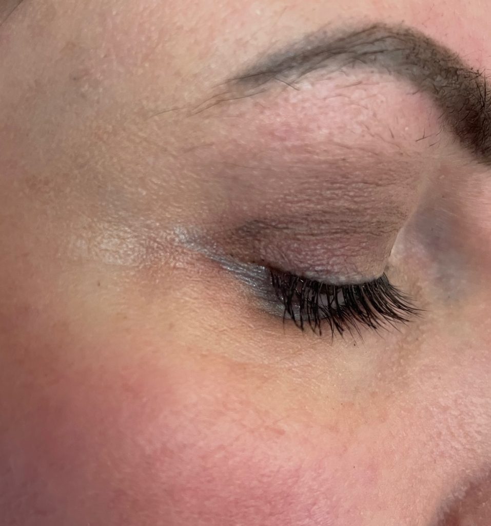 SA3 Magic Lashes Wimpernserum Verpackung Wimpern nach 4 Wochen