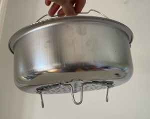 Tefal Clipso+ CHEF P45507 Schnellkochtopf Dampfeinsatz mit angebrachtem Ständer