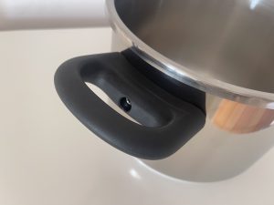 Tefal Clipso+ CHEF P45507 Schnellkochtopf Nahaufnahme kurzer Griff am Topf