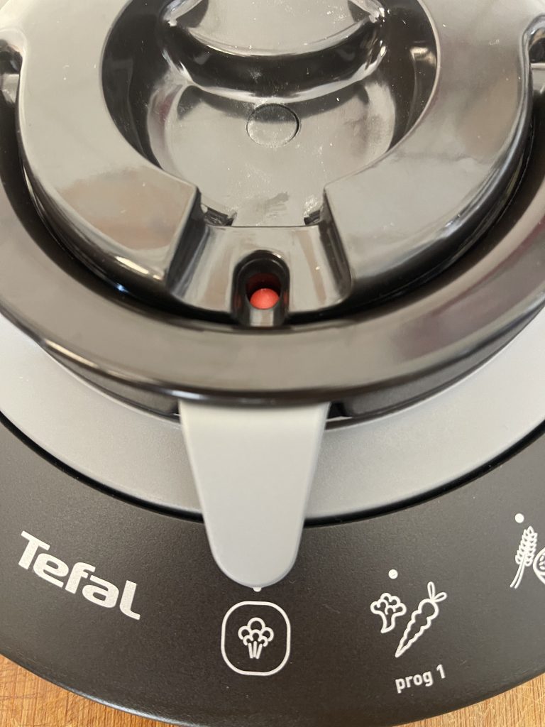 Tefal Clipso+ CHEF P45507 Schnellkochtopf Regler auf Position zum Dampfablassen