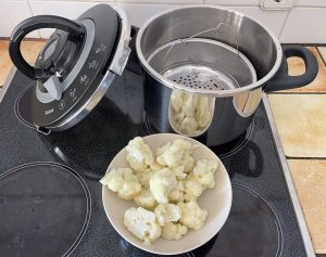 Tefal Clipso+ CHEF P45507 Schnellkochtopf fertig gegarter Blumenkohl