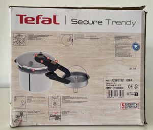 Tefal Secure Trendy ‎P25844 Schnellkochtopf im Karton von hinten