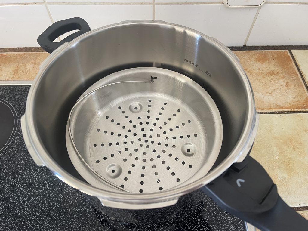 Tefal Secure Trendy ‎P25844 Schnellkochtopf mit Dampfkorb