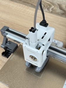Bambu Lab A1 Mini 3D-Drucker Detail Druckkopf mit vier Eingängen