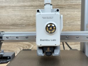 Bambu Lab A1 Mini 3D-Drucker Detail Druckkopf Frontansicht