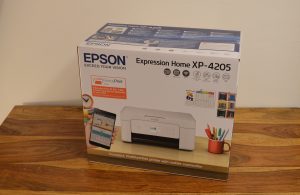 Epson Expression Home XP-4205 Drucker Verpackung Frontansicht