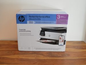 HP OfficeJet Pro 8132e Drucker Verpackung Frontansicht (1)