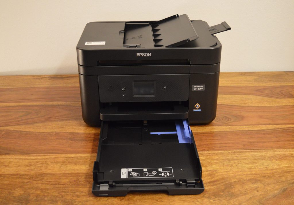 Epson WorkForce WF-2960DWF Drucker Frontansicht mit geöffnetem Dokumenteneinzug und Papierzufuhr