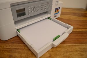 Brother MFC-J4340DW Drucker Papierzufuhr ausgezogen