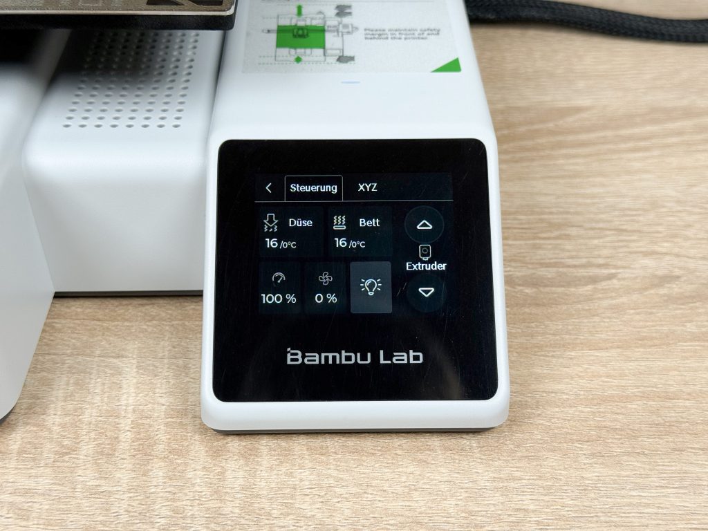 Bambu Lab A1 Mini 3D-Drucker Detail Steuerrung 1
