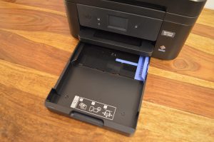 Epson WorkForce WF-2960DWF Drucker ausgezogenes Papierfach