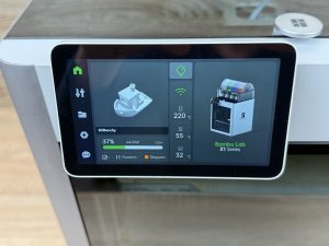 Bambu Lab X1C 3D-Drucker Anzeige während dem Drucken