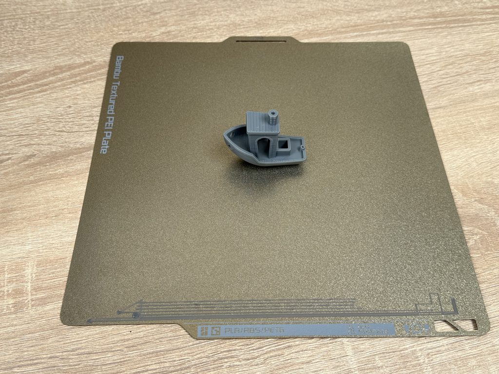 Bambu Lab X1C 3D-Drucker fertigr Druck 2