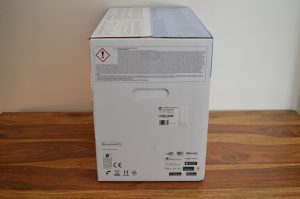 HP OfficeJet Pro 8132e Drucker Verpackung Seitenansicht Links