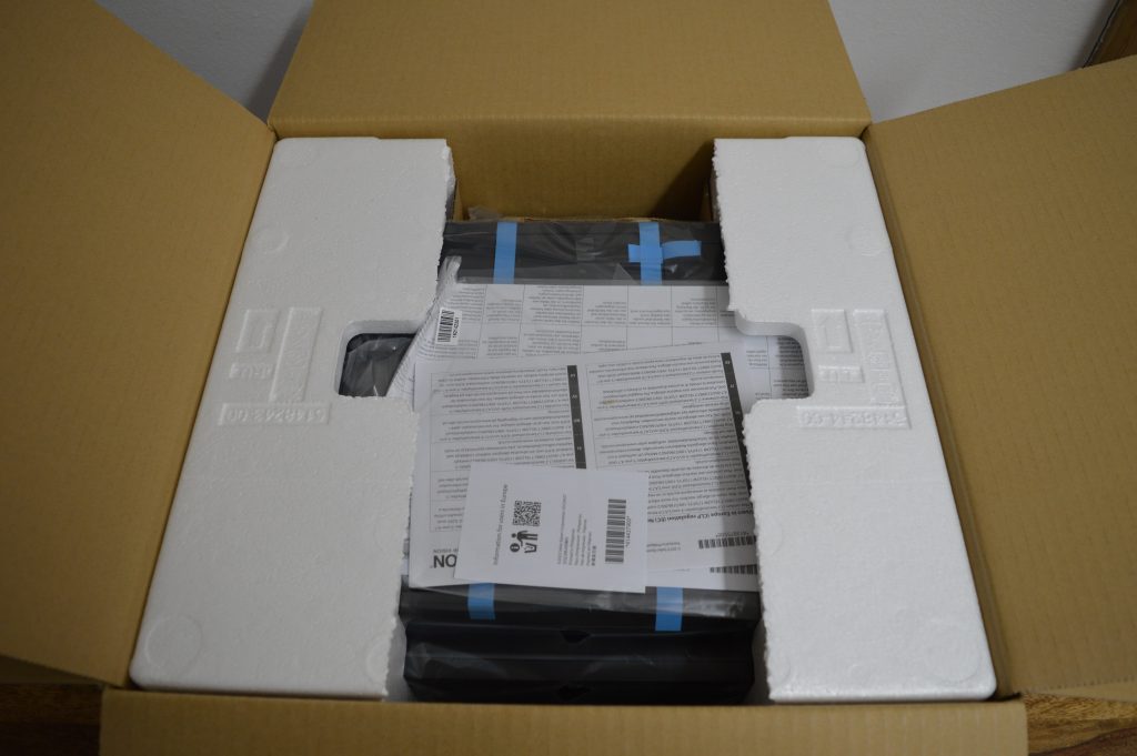 Epson WorkForce WF-2960DWF Drucker Verpackung geöffnet