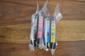 Epson WorkForce WF-2960DWF Drucker Setuppatronen im Lieferumfang