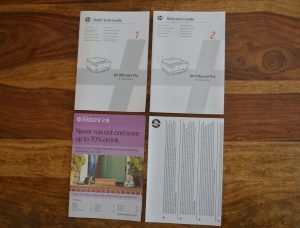 HP OfficeJet Pro 8132e Drucker Bedienungsanleitungen und Sicherheitshinweise