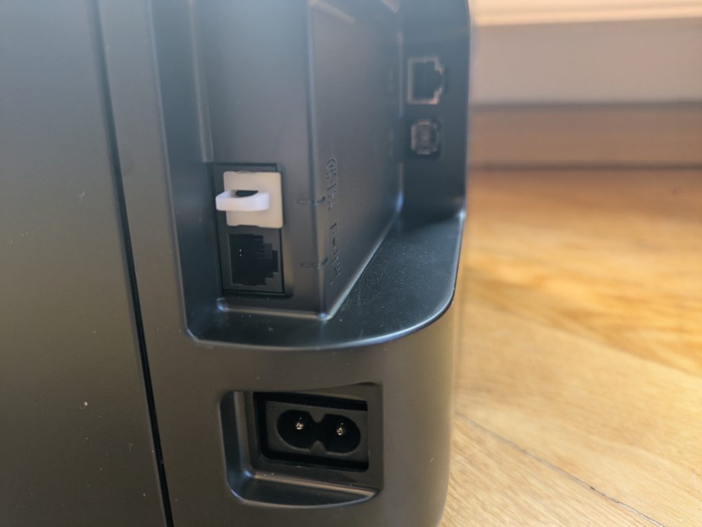 Anschlüsse des Epson WorkForce WF-2960DWF Multifunktionsdruckers (2)