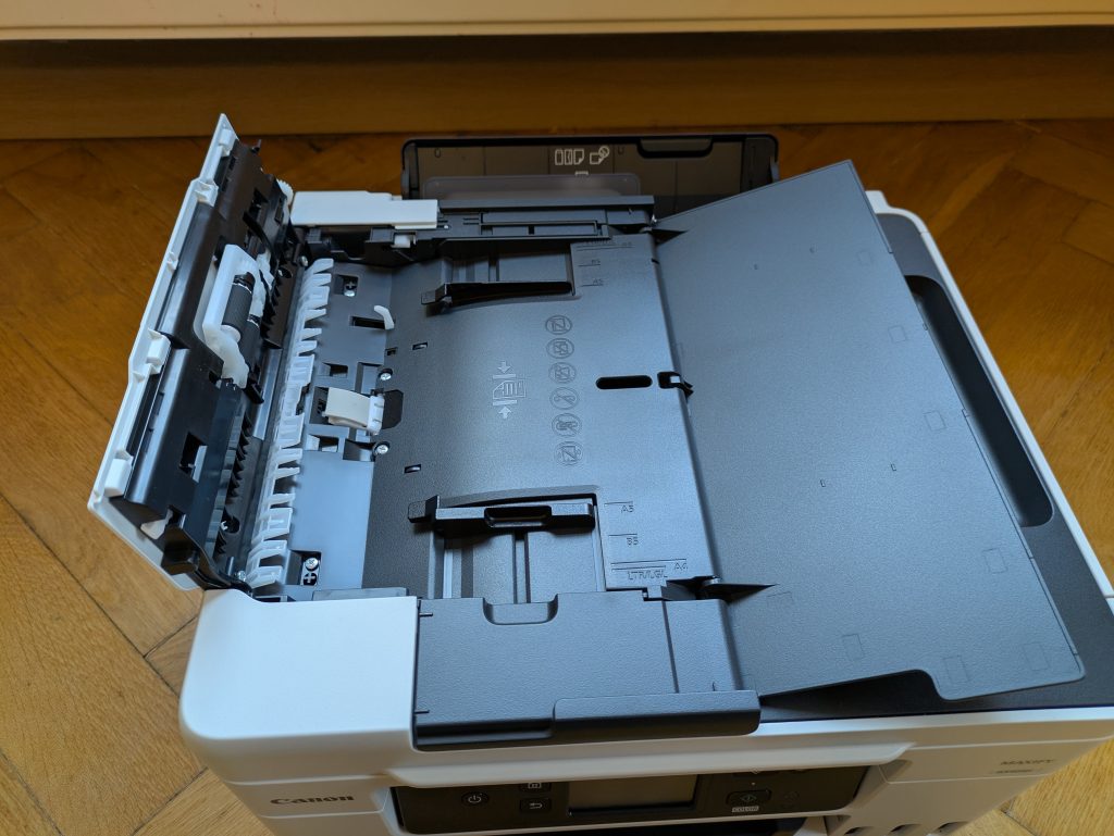 Canon Maxify GX4050 Multifunktionsdrucker von oben geöffnet