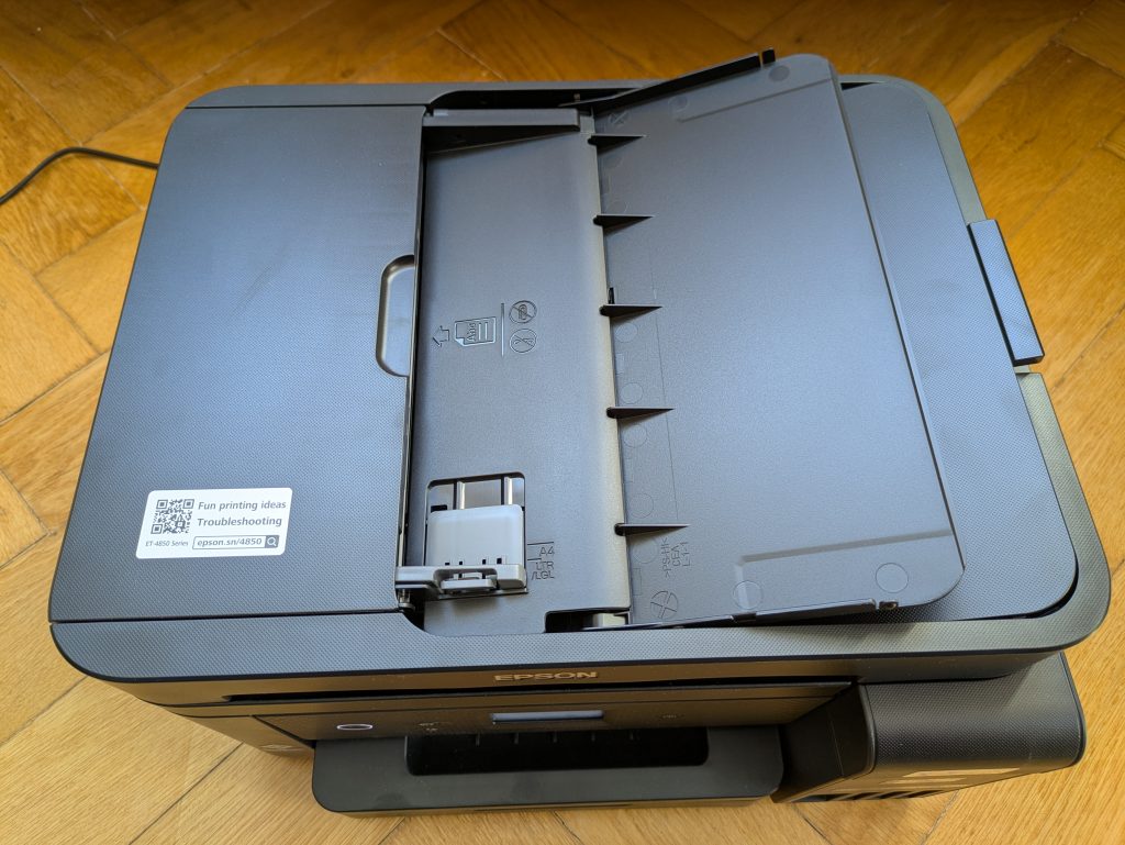 Epson EcoTank ET-4850 Multifunktionsdrucker von oben aufgeklappt