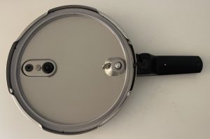 Fissler Vitaquick® Premium Schnellkochtopf Deckel von unten