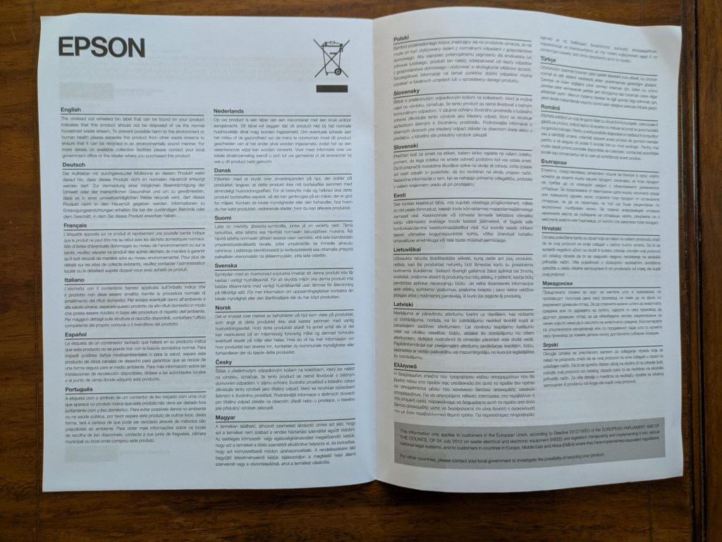 Infoblatt des Epson EcoTank ET-2870 Multifunktionsdruckers geöffnet