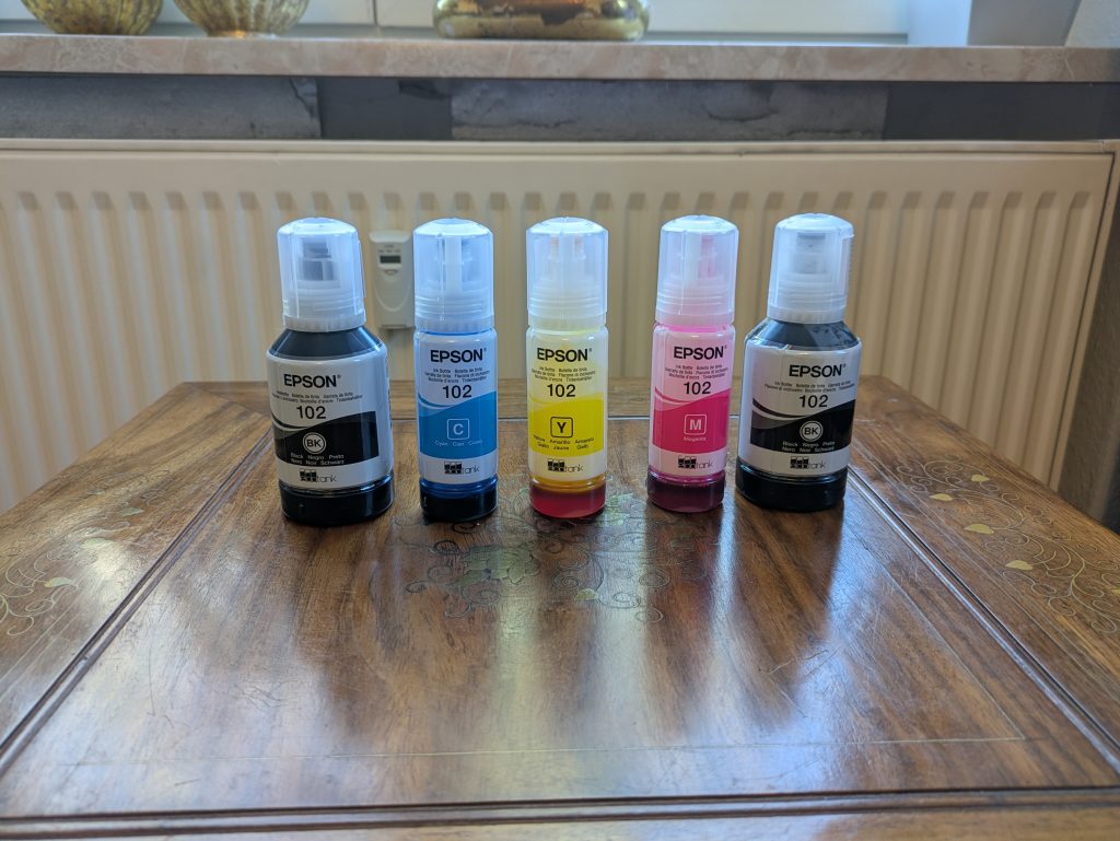 Tintenflaschen des Epson EcoTank ET-4850 Multifunktionsdruckers