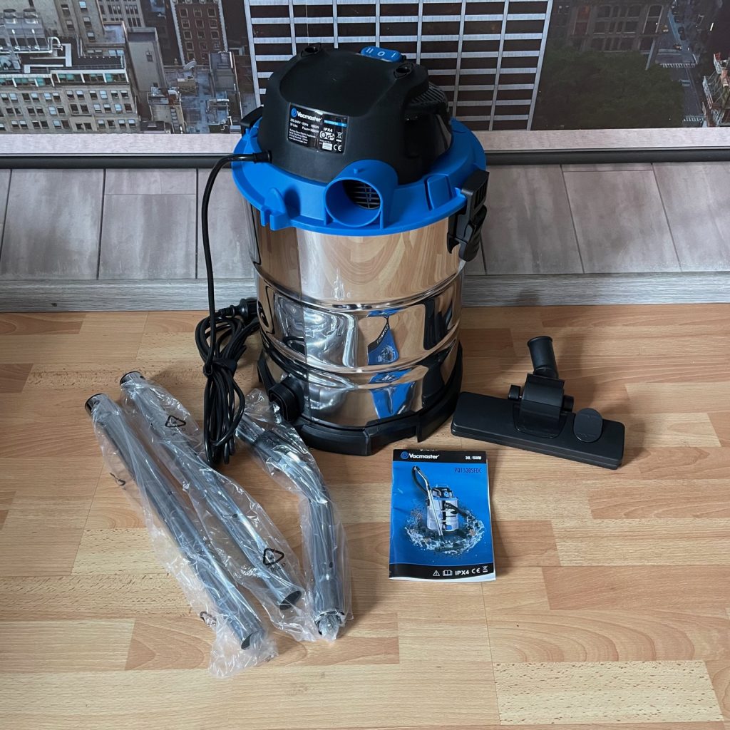 Vacmaster VQ1530SFDC Nass-Trockensauger Lieferumfang