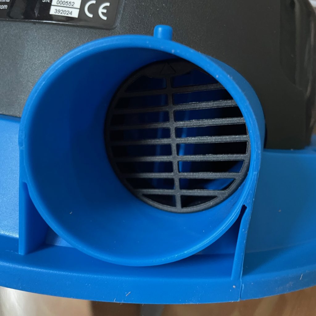 Vacmaster VQ1530SFDC Nass-Trockensauger Luftauslass