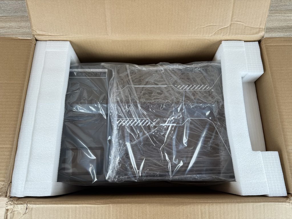 Elegoo Saturn 4 Ultra 3D-Drucker in der Verpackung 2
