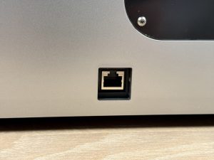 Qidi Plus4 3D-Drucker Detail LAN-Anschluss