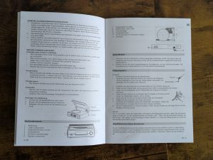 Anleitung des Karcher KA 8050 Plattenspielers geöffnet