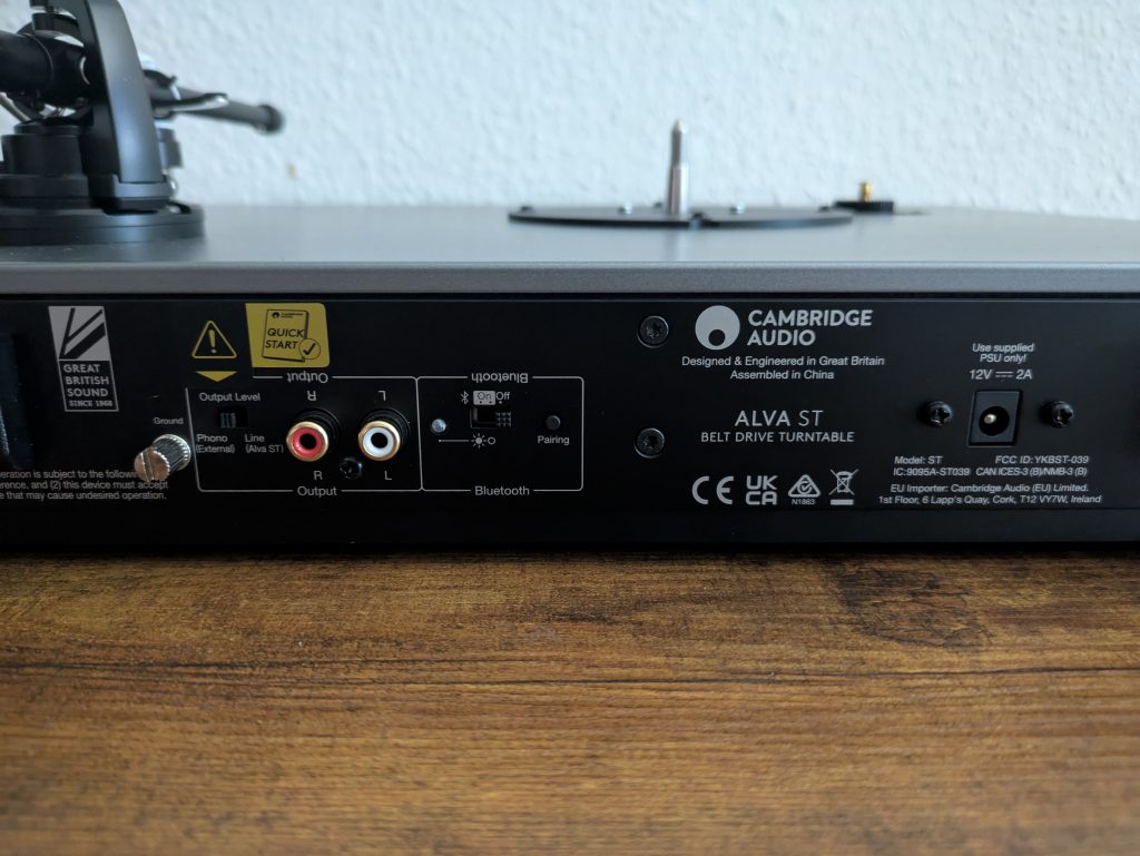 Anschlüsse des Cambridge Audio Alva ST Plattenspielers