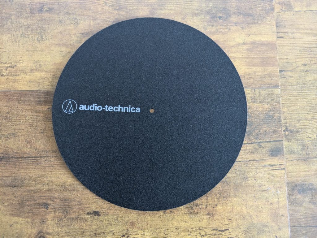 Auflage des Audio-Technica LP60XBTBK Plattenspielers