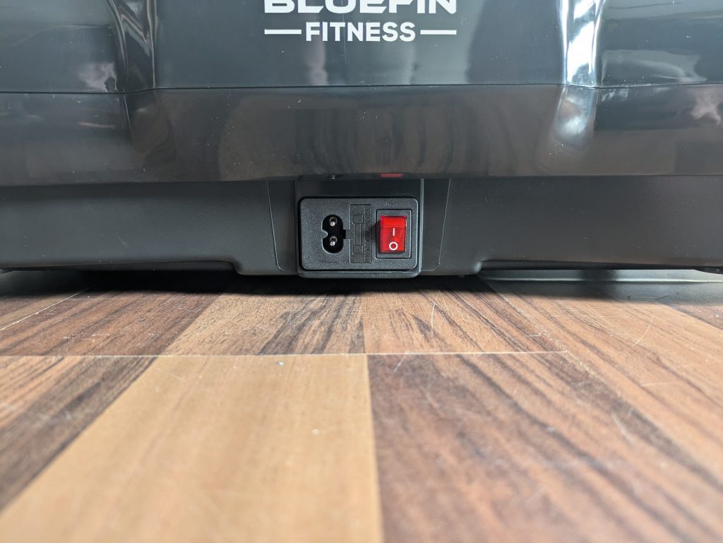 Bluefin Fitness SLIM Vibrationsplatte Anschluss