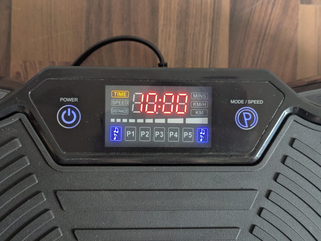 Display der Bluefin Fitness SLIM Vibrationsplatte