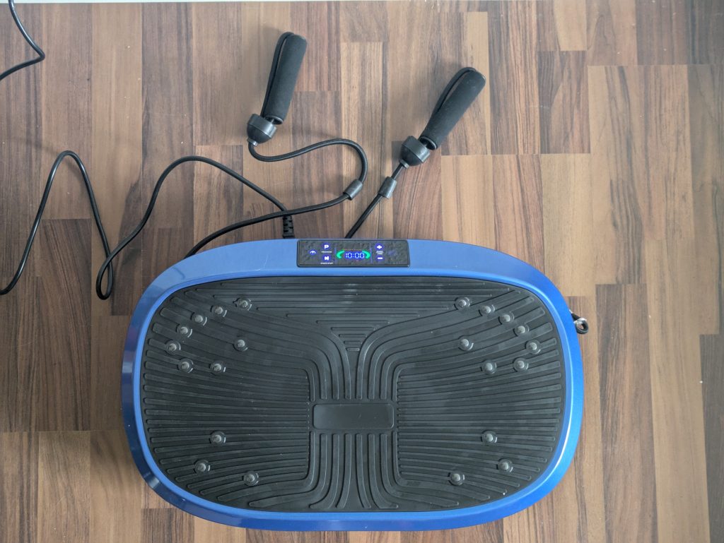 FLYBIRD Mini Vibrationsplatte im Betrieb