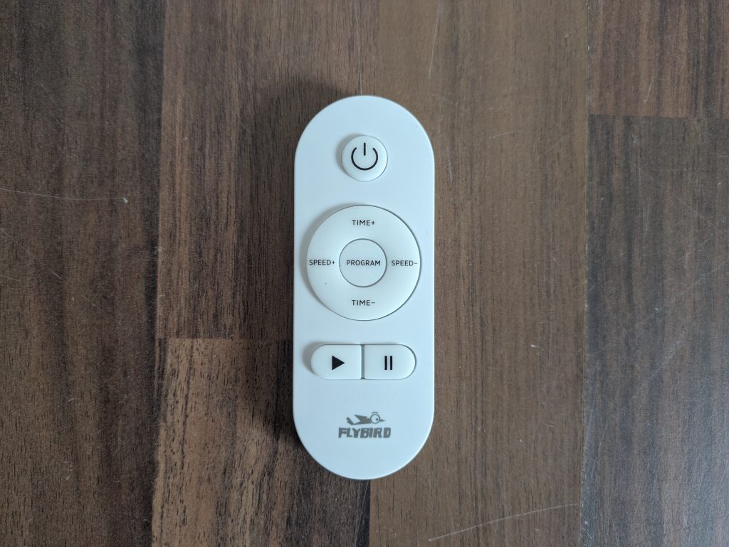 Fernbedienung der FLYBIRD Mini Vibrationsplatte