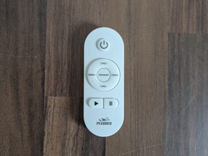 Fernbedienung der FLYBIRD Mini Vibrationsplatte