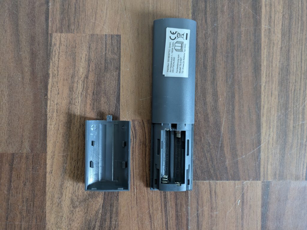 Fernbedienung der VITALmaxx Basic Vibrationsplatte von unten