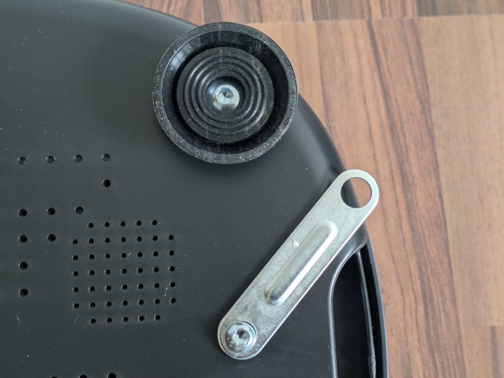Füße der FLYBIRD Mini Vibrationsplatte