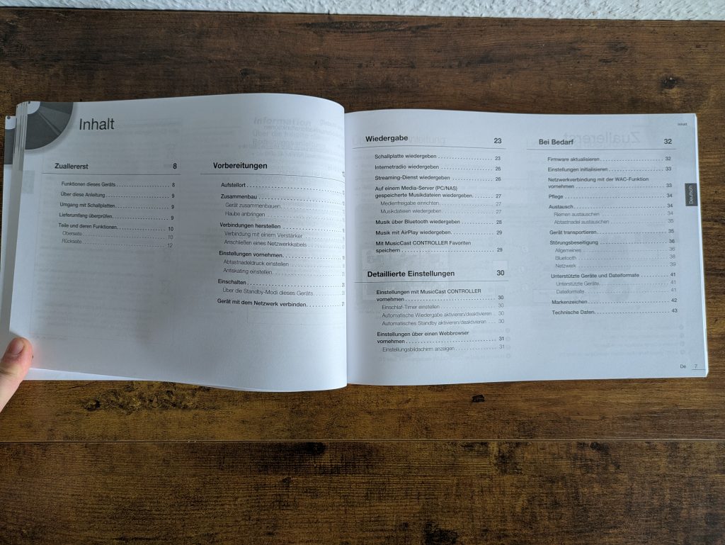 Handbuch des Yamaha Musiccast Vinyl 500 Plattenspielers geöffnet