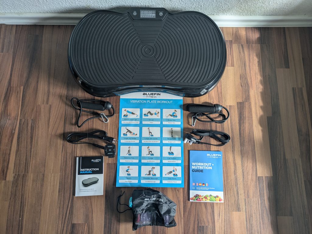 Lieferumfang der Bluefin Fitness SLIM Vibrationsplatte