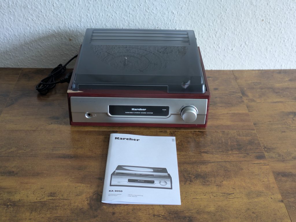 Lieferumfang des Karcher KA 8050 Plattenspielers
