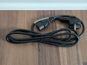 Netzkabel der Sportstech sVibe Vibrationsplatte