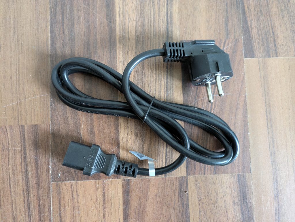 Netzkabel der VITALmaxx Basic Vibrationsplatte