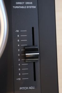 Pitch Control des Dual DTJ 301.1 Plattenspielers