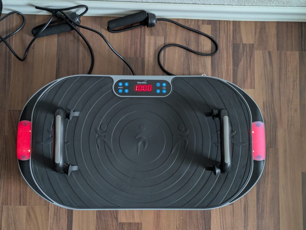 Skandika V2 Vibrationsplatte im Betrieb